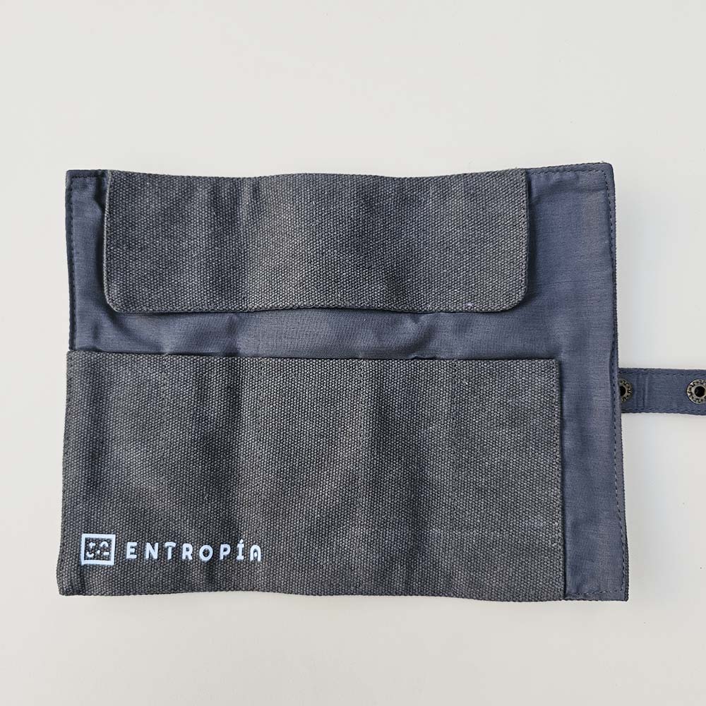 Entropía | Estuche Enrollable Gray - Image 2
