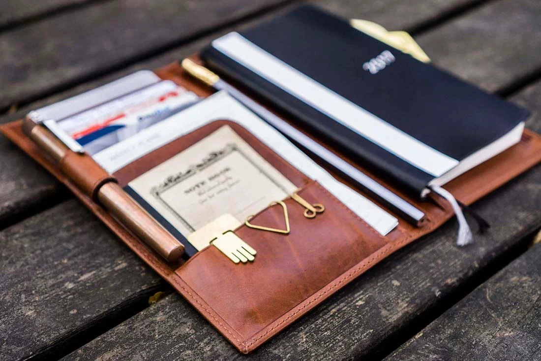 Galen Leather | Funda Leather Hobonichi Weeks Mega Cover Brown - Image 4