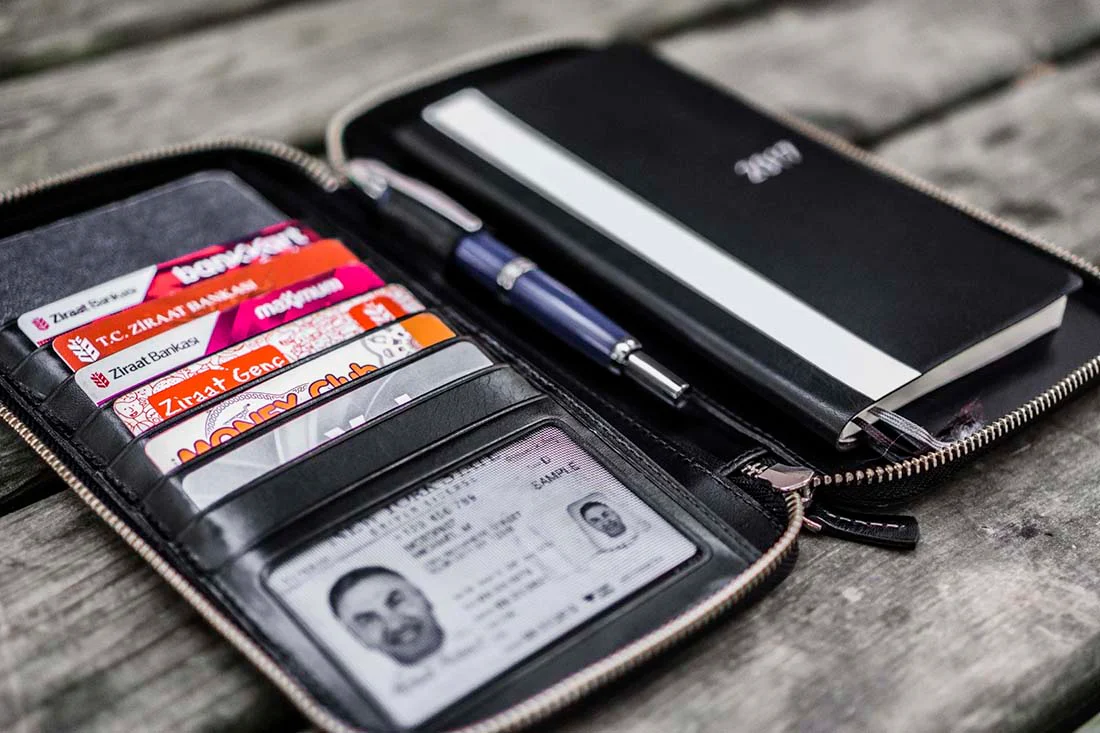 Galen Leather | Funda Leather Zippered Hobonichi Weeks Cover Black - Image 4