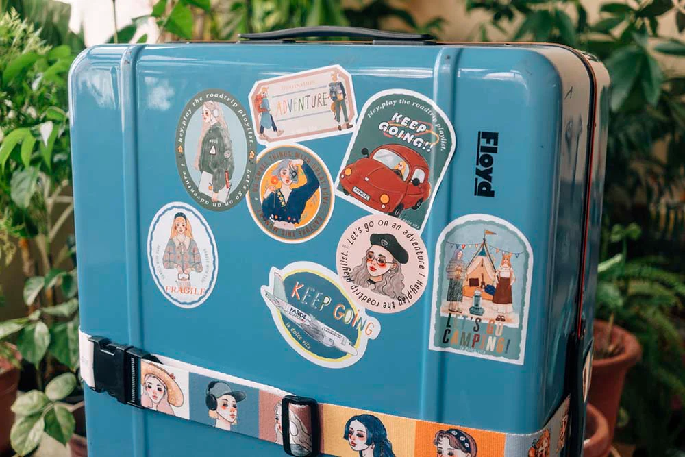 La Dolce Vita | Pegatina Waterproof Travel Agency Go Camping - Image 3