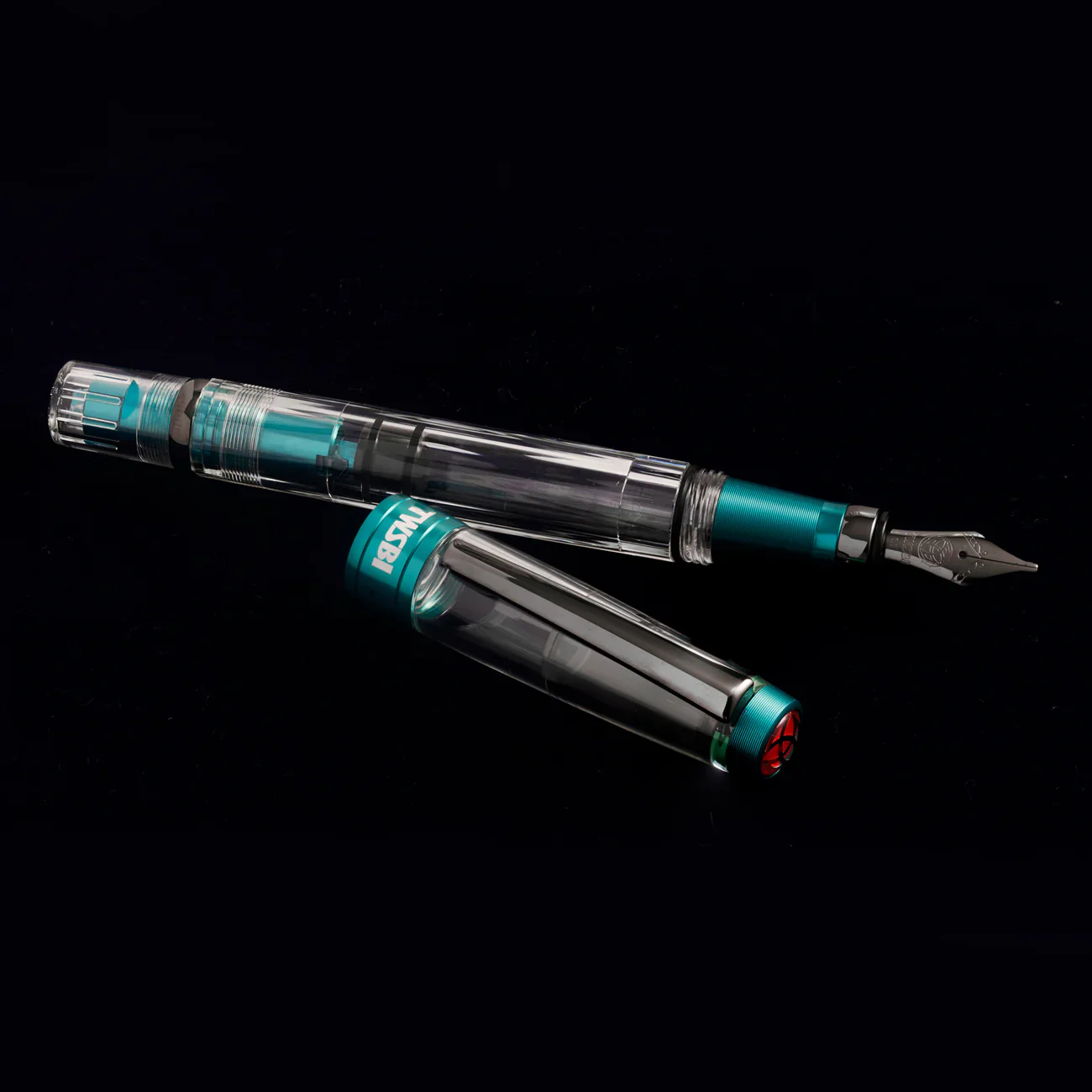 TWSBI | Pluma Estilográfica Diamond 580 ALR Caribbean with Onyx EF - Image 6